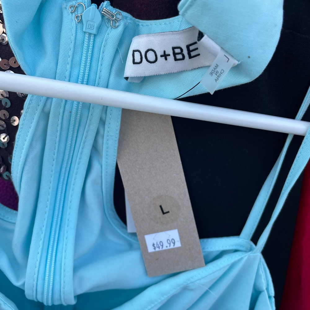 Cute top! Never worn